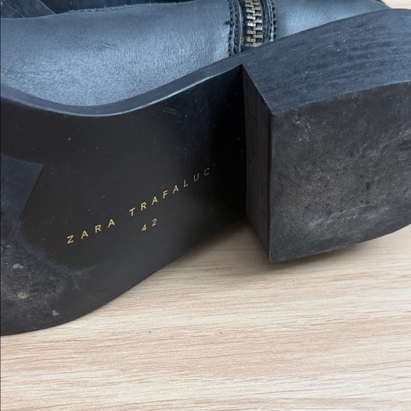 Women’s Black Leather Ankle Boots - Picture 2 of 4